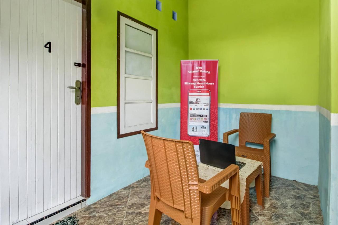 Oyo 91216 Siliwangi Guest House Syariah Cirebon Zewnętrze zdjęcie