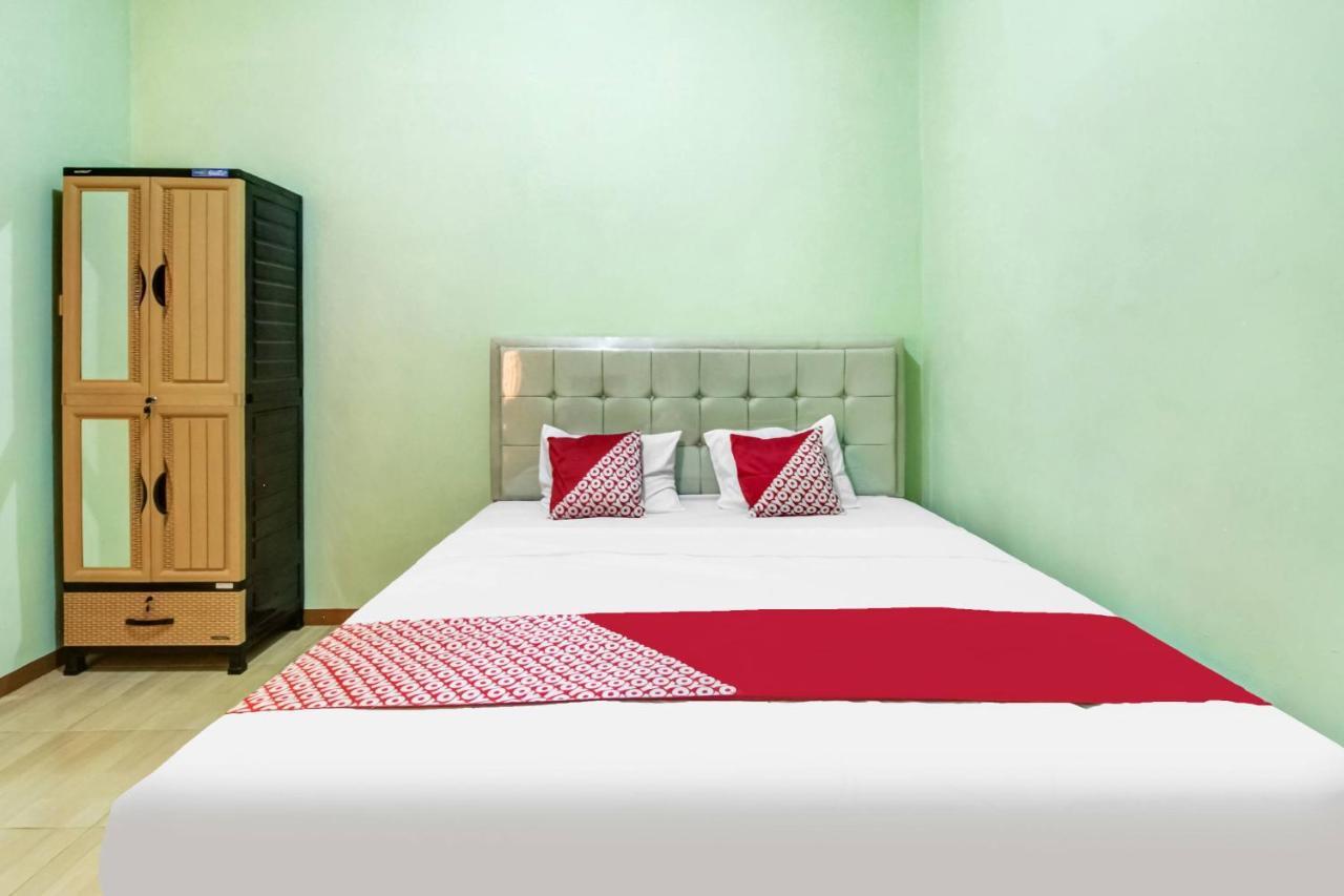 Oyo 91216 Siliwangi Guest House Syariah Cirebon Zewnętrze zdjęcie